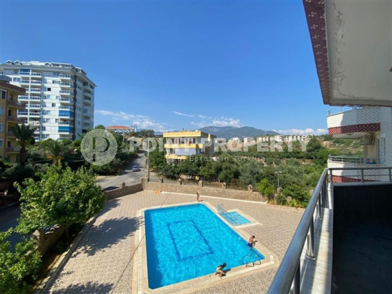 Three-room apartment, 120m², in a complex with a swimming pool in Alanya - Tosmur-id-1509-photo-1