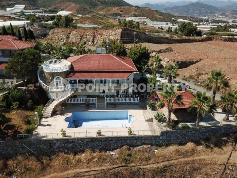 Panoramic villa with luxurious sea views, in a green, picturesque area of Alanya - Gazipasa-id-6673-photo-1