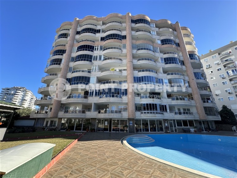 Spacious apartment with a total area of 125 m2, in the center of a calm, well-kept area of Alanya - Tosmur-id-6683-photo-1