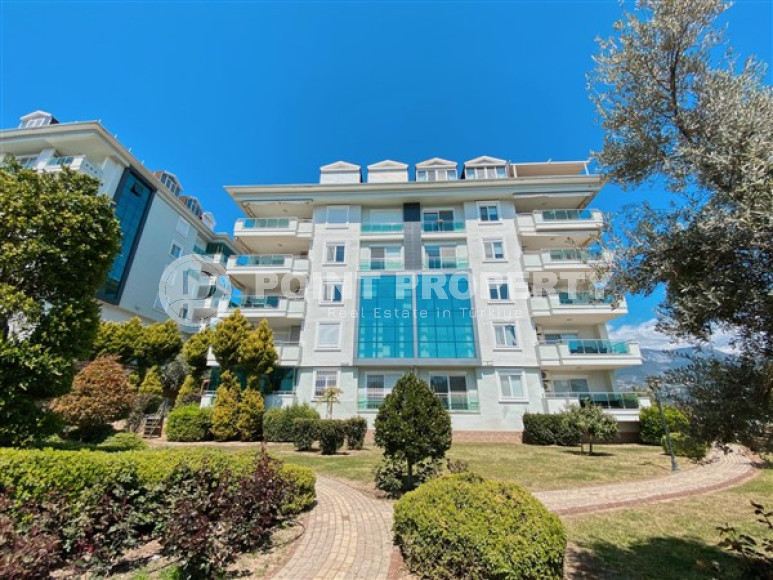 Large five bedroom duplex penthouse, 360m², in a luxury complex in Oba, Alanya-id-1524-photo-1