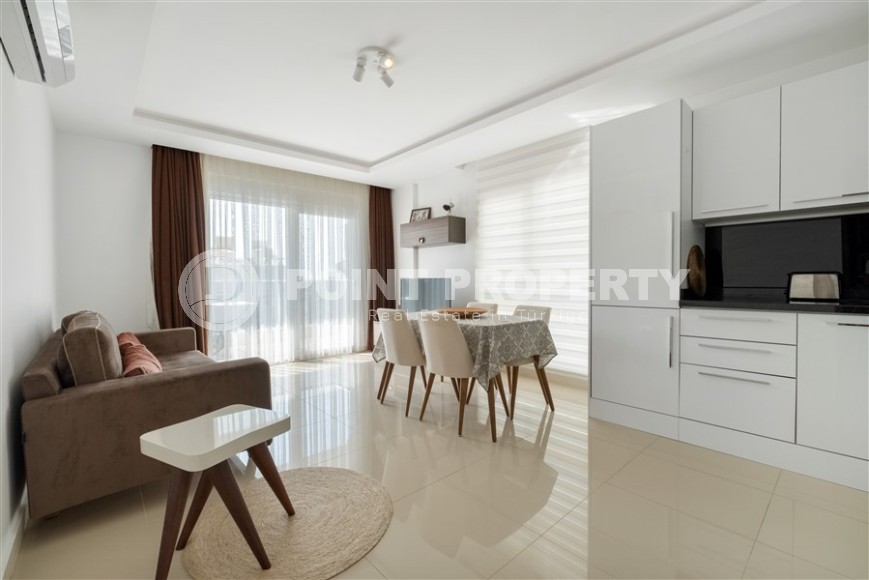 Stylish, modern apartment 1+1, on the 5th floor, 500 meters from the famous Cleopatra Beach-id-6686-photo-1