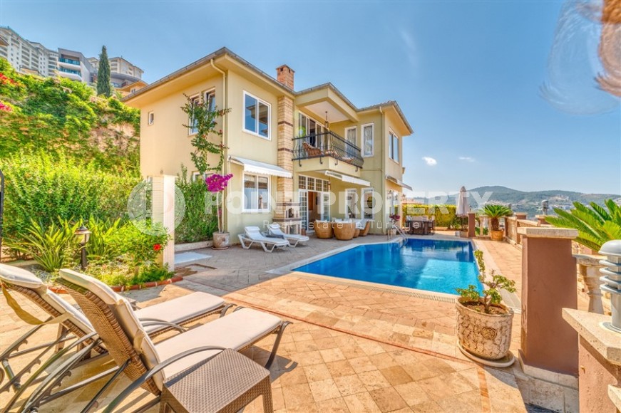 Panoramic two-storey villa with luxurious sea views, in a green, ecologically clean area of Alanya - Kargicak-id-6700-photo-1