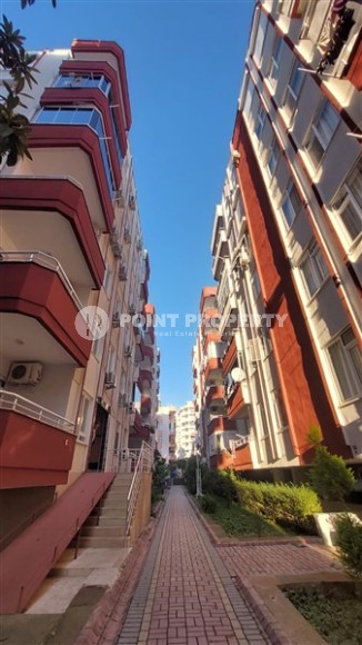 Inexpensive apartment 200 meters from the sea, in the center of the popular area of Alanya - Mahmutlar-id-6886-photo-1