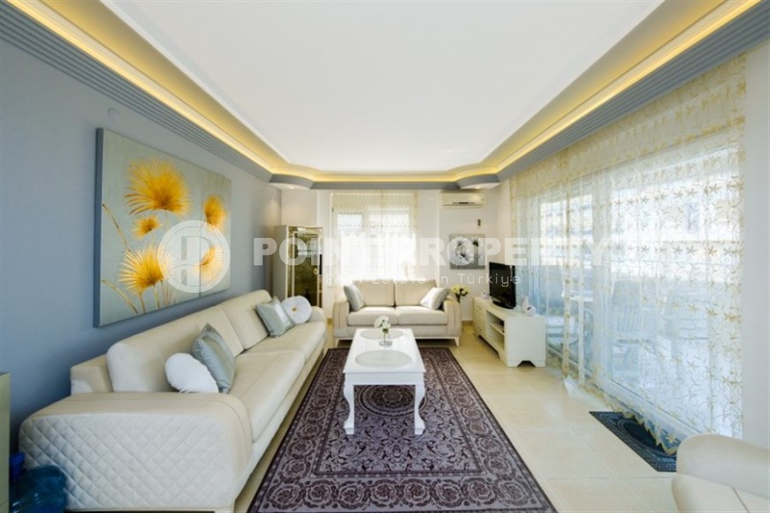 Комфортабельная квартира с современным дизайном, мебелью и бытовой техникой, в 750 метрах от моря-id-6913-фото-1