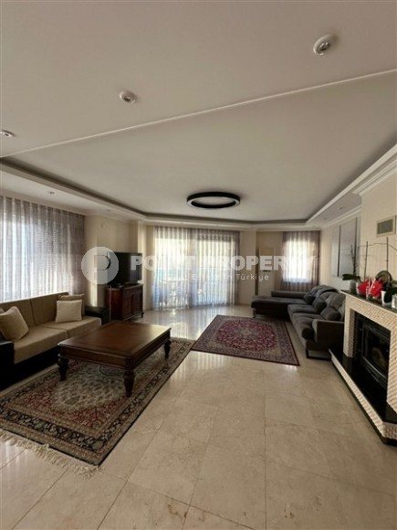 Apartment with sea views 100 meters from the famous Cleopatra Beach, in the center of Alanya-id-6950-photo-1