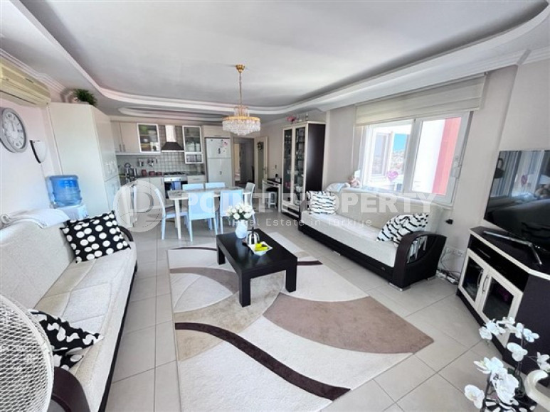 Ready-to-move three-room apartment, 120m² on a high floor in Alanya - Cikcilli-id-1546-photo-1
