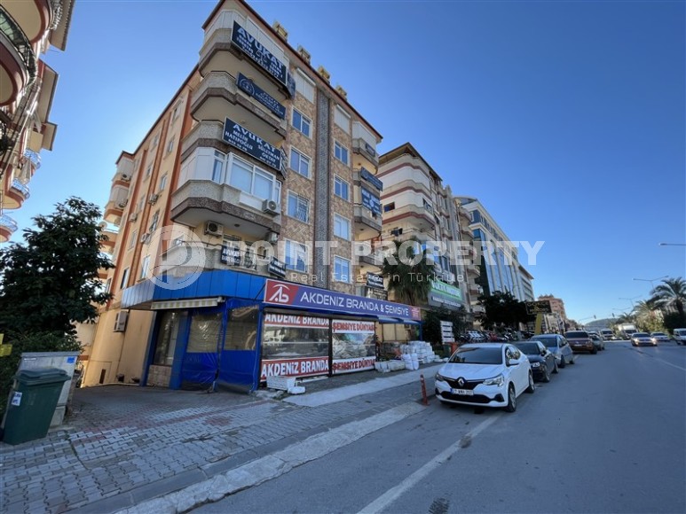Large linear apartment 3+1, on an area of 200 m2, in the business center of Alanya, near the courthouse-id-7038-photo-1