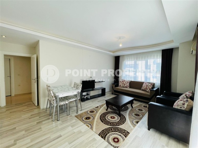 Bright, comfortable apartment with furniture and household appliances, 300 meters from the sea-id-7052-photo-1