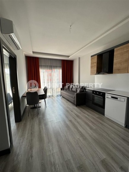 Ready-to-move comfortable apartment 1600 meters from the sea, in a picturesque area of Alanya - Upper Oba-id-7125-photo-1