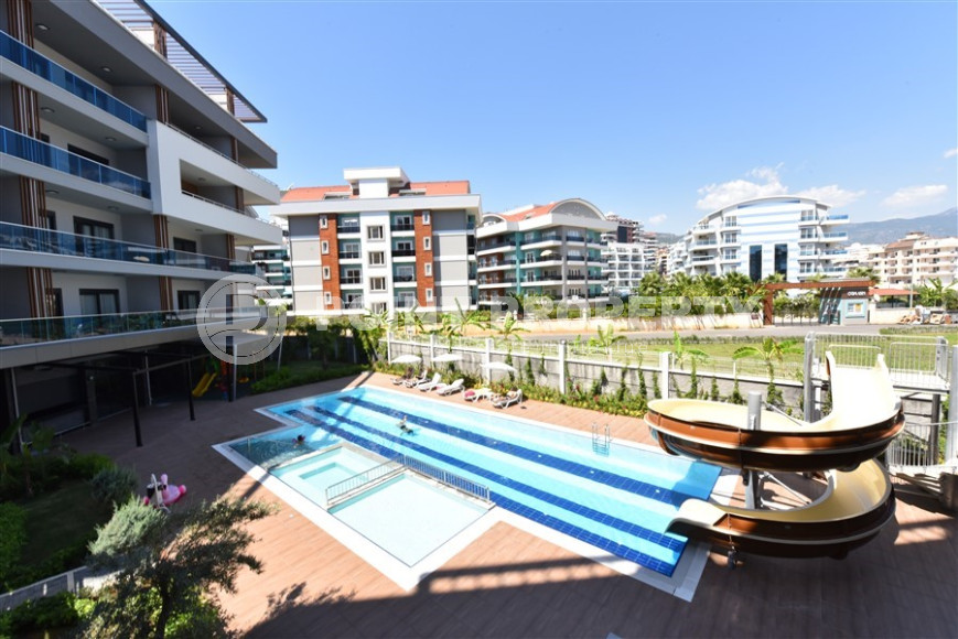 Three bedroom apartment, 145m² in a luxury complex in Lower Oba, Alanya-id-1554-photo-1