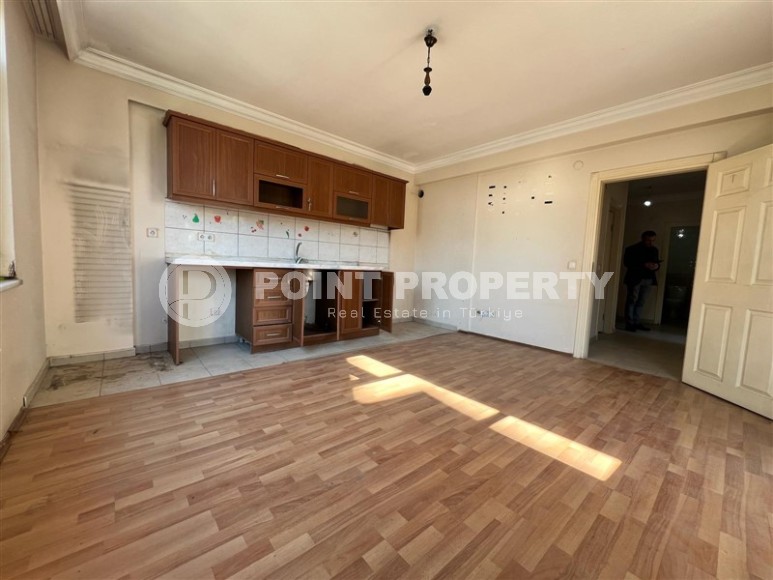 Inexpensive apartment 2+1, with a total area of 115 m2, on the 2nd floor in a building built in 2004-id-7350-photo-1
