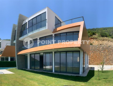 Three-storey villa 5+1 in the central area of Alanya with private pool-id-1082-photo-1