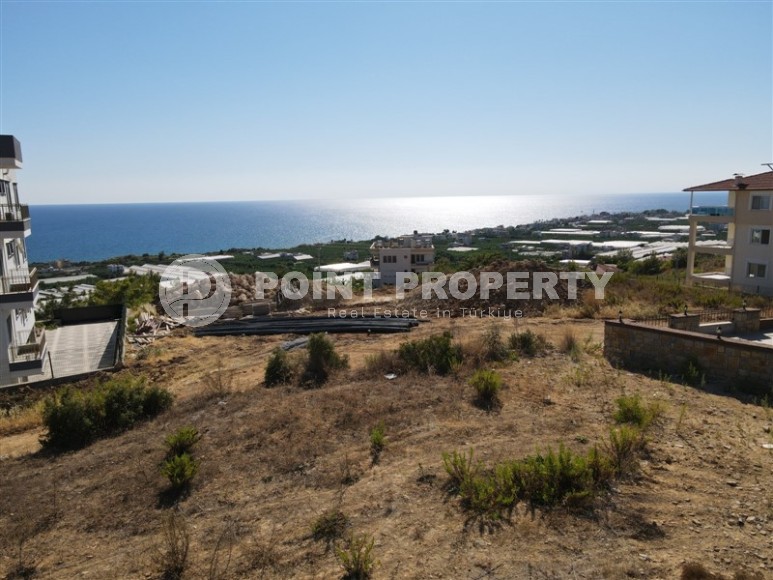 Plot for the construction of a 2-storey villa, a kilometer from the sea, in the resort area of Alanya - Incekum-id-7476-photo-1