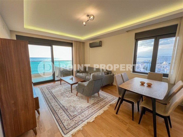 Квартира с роскошным панорамным видом на море, на 8-м этаже, в центре современного района Аланьи - Махмутлар-id-7493-фото-1