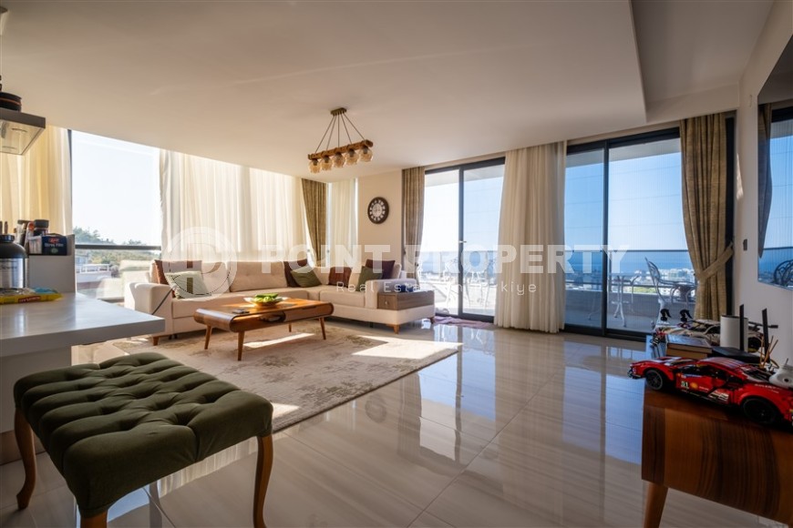 Bright, comfortable apartment with panoramic sea views, in a modern residential complex with rich internal infrastructure-id-7563-photo-1