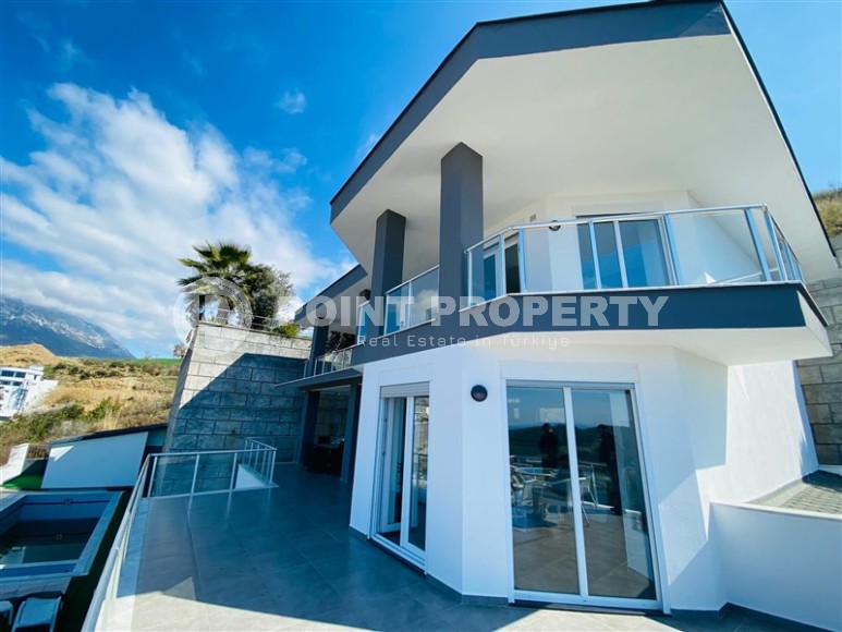 Three-storey villa 5+2 with panoramic sea views, four and a half kilometers from the beach and promenade-id-7570-photo-1