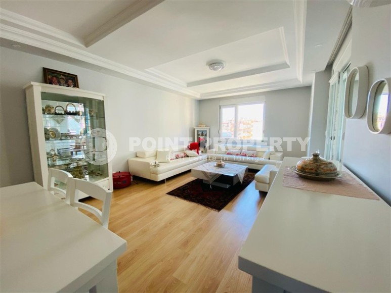 Spacious two-level apartment with mountain views, with the possibility of obtaining Turkish citizenship-id-7721-photo-1