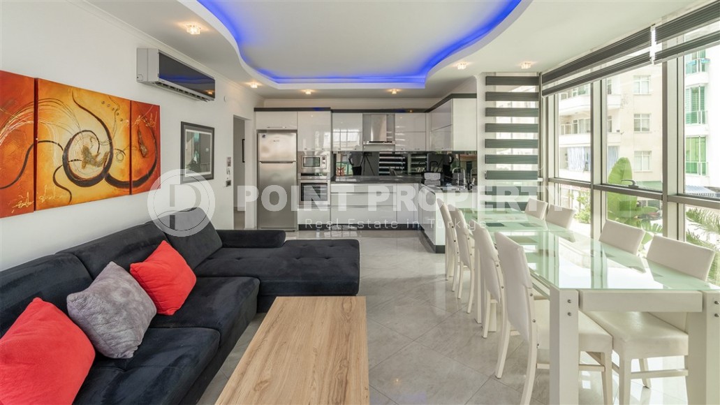 Spacious linear apartment 3+1 with modern design 250 meters from the sea, in the center of the European region of Alanya - Lower Oba-id-7843-photo-1