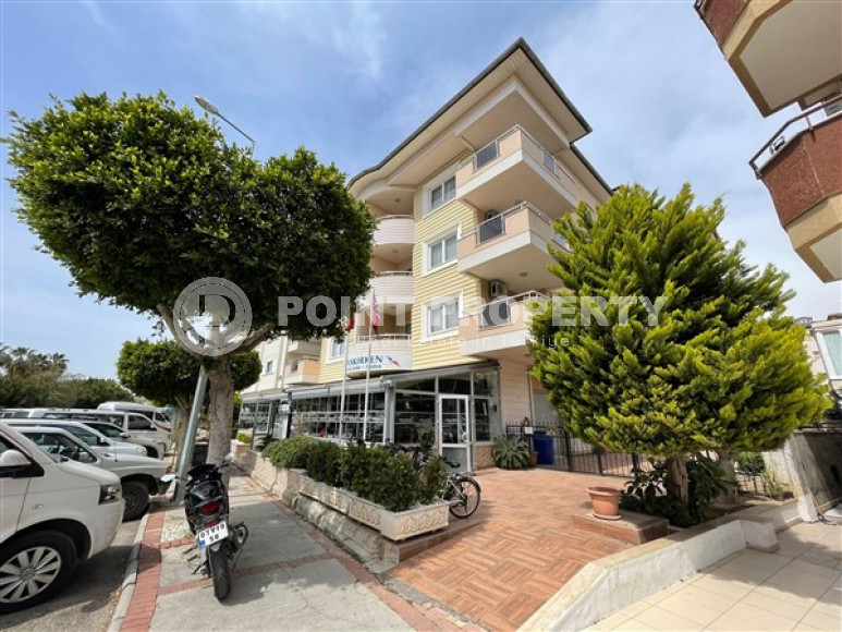 Cozy three-room apartment, 110m², with furniture and household appliances in the center of Alanya-id-1623-photo-1