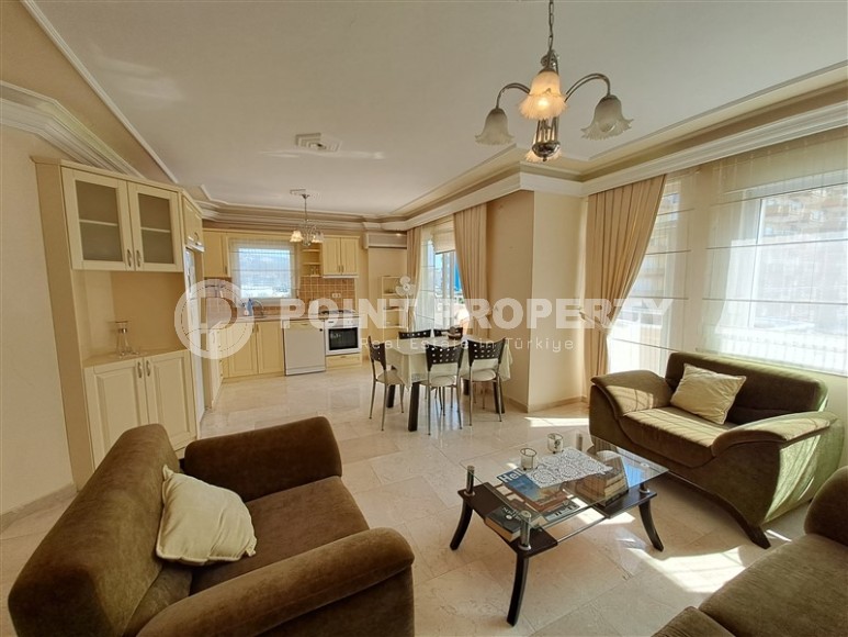 Furnished 2+1 apartment with a top location two minutes walk from the sea and the center of Mahmutlar-id-8085-photo-1