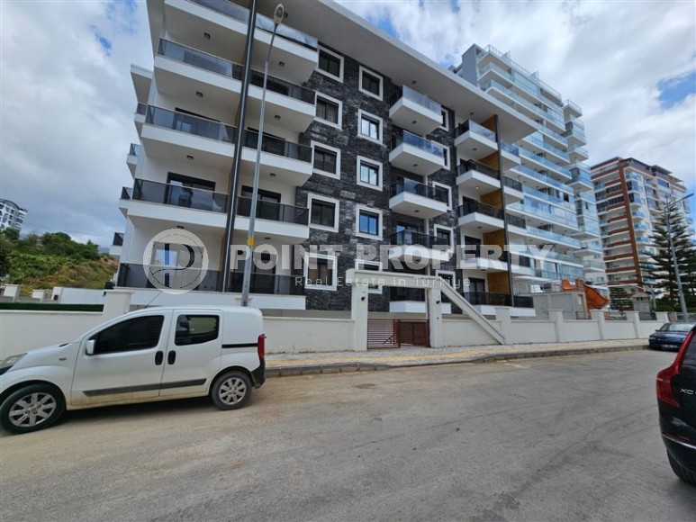 Apartments in Mahmutlar for urgent sale-id-8102-photo-1