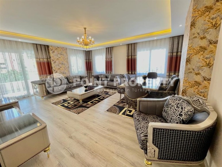 Stylish spacious 2+1 apartment in the center of Mahmutlar-id-8143-photo-1