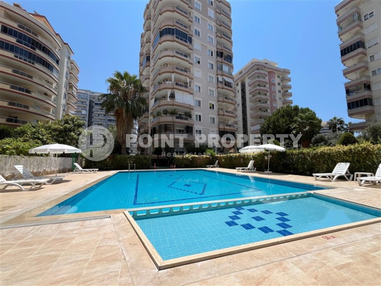 Apartment in a building with a swimming pool and parking-id-8213-photo-1