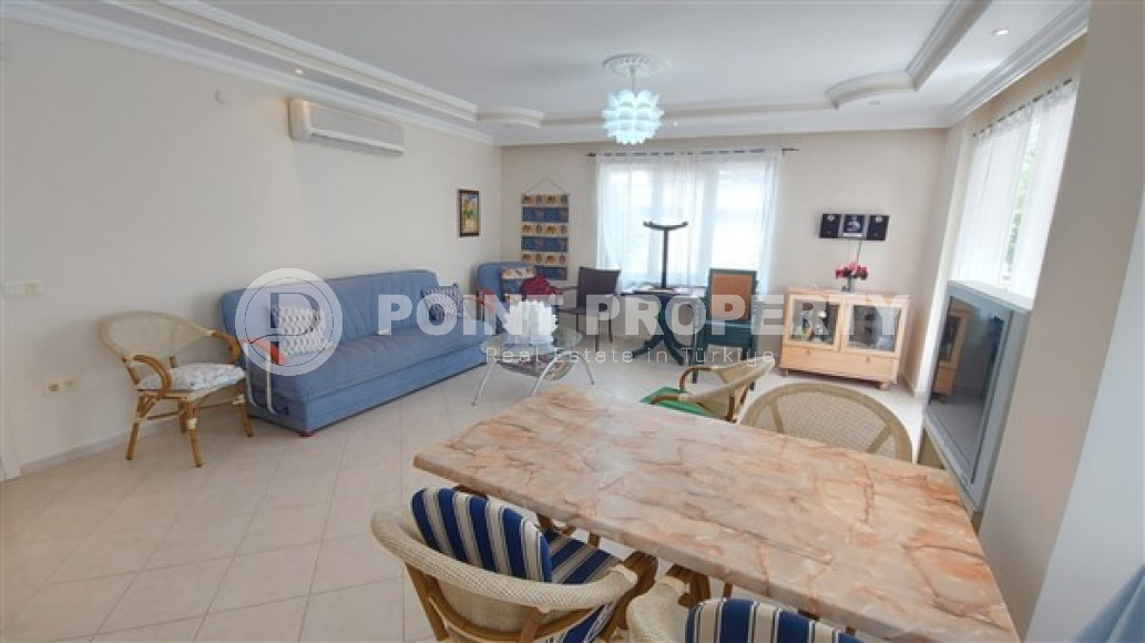 Spacious three-room apartment 110 m2 in the center of Alanya-id-1644-photo-1