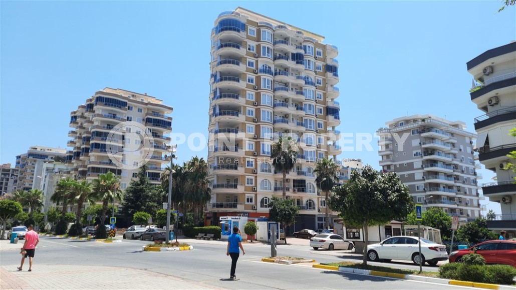 Spacious apartment by the sea in Mahmutlar!-id-8256-photo-1