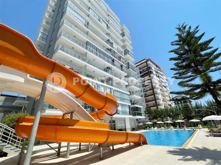 Spacious apartment with two balconies in Mahmutlar-id-8317-photo-1