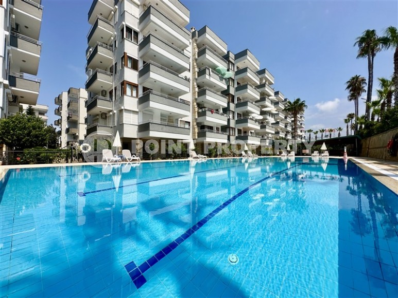 Cozy apartment 160 m² on the first line in Turkler with sea view-id-8403-photo-1