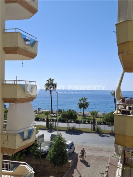 Apartment 100 m² on the first coastline in Mahmutlar with sea view-id-8700-photo-1