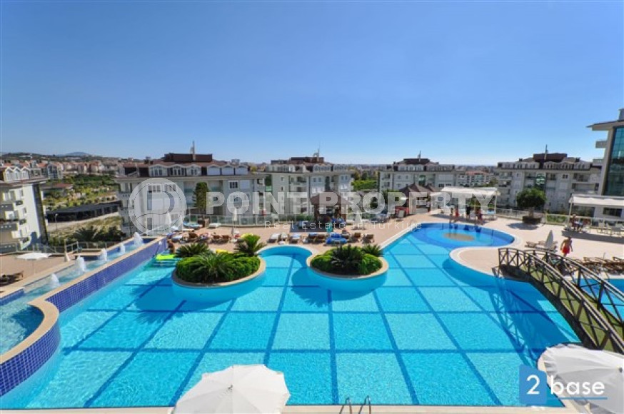Elegant five-room penthouse, 230 m², with mountain views in a luxury complex in Cikcilli, Alanya-id-1706-photo-1