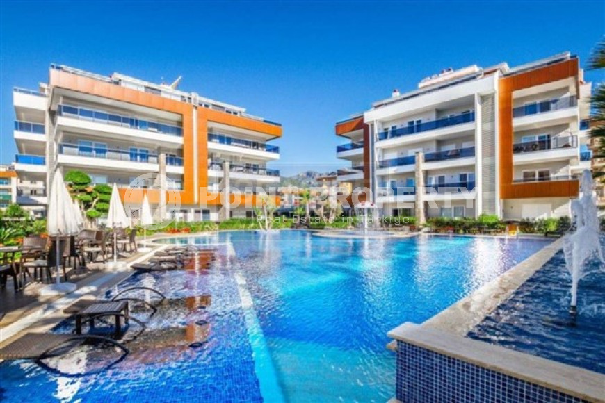 Stylish three-room apartment, 120m², in a premium residence in Alanya - Oba-id-1709-photo-1