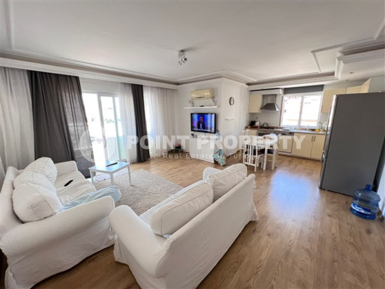 View three-room apartment, 110m², 900m from the sea in Cikcilli area, Alanya-id-1771-photo-1
