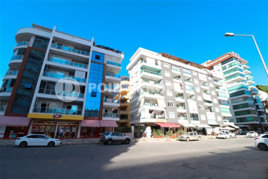 Cozy equipped one bedroom apartment, 65m², 300m from the sea in Mahmutlar, Alanya-id-1822-photo-1