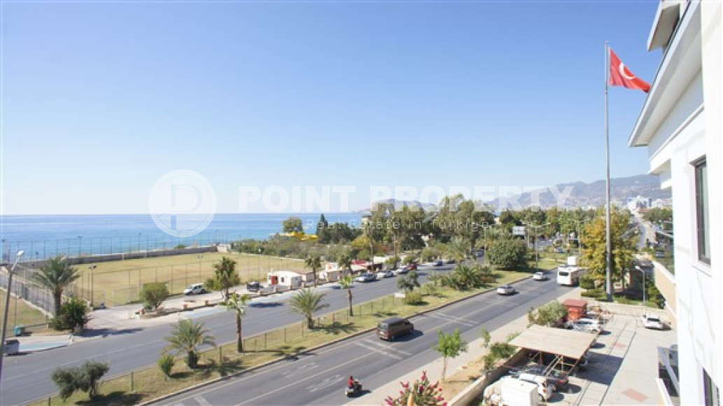 Four-room penthouse, 240m², overlooking the Mediterranean Sea and Alanya Castle in Kestel, Alanya-id-1825-photo-1