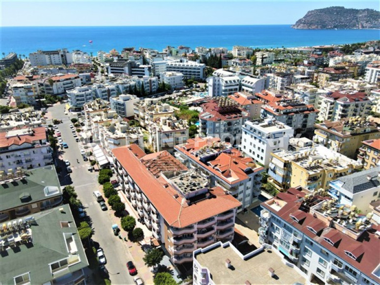 Ready to move in, one bedroom apartment, 55m², 200m from the sea in Oba, Alanya-id-1845-photo-1