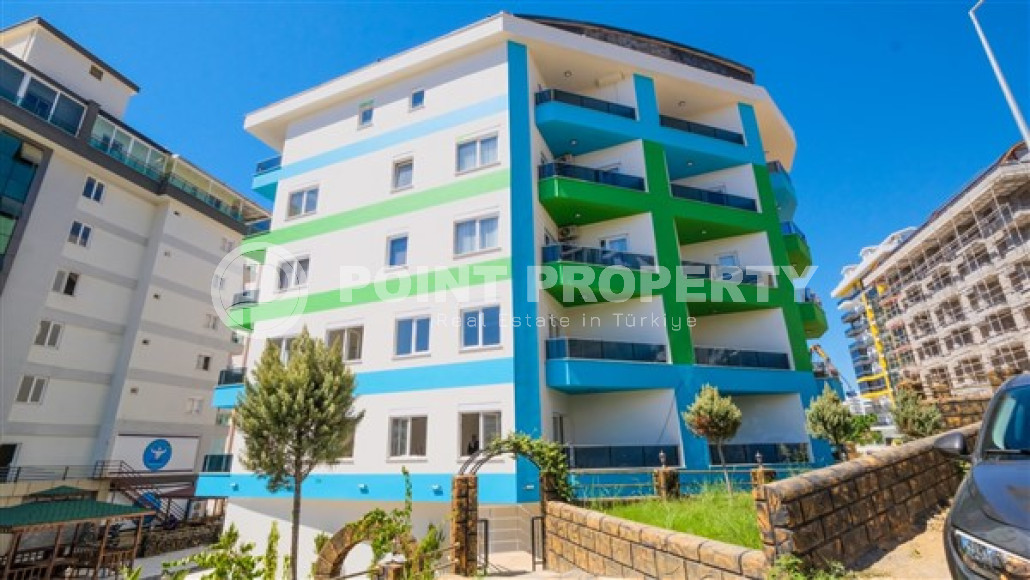 Three-room apartments on different floors in a new residence in Mahmutlar, Alanya, 500m from the sea-id-1856-photo-1