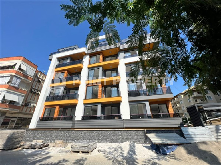 Penthouse 3+1, 162m², in a premium residence at the final stage of construction in the center of Alanya-id-1872-photo-1