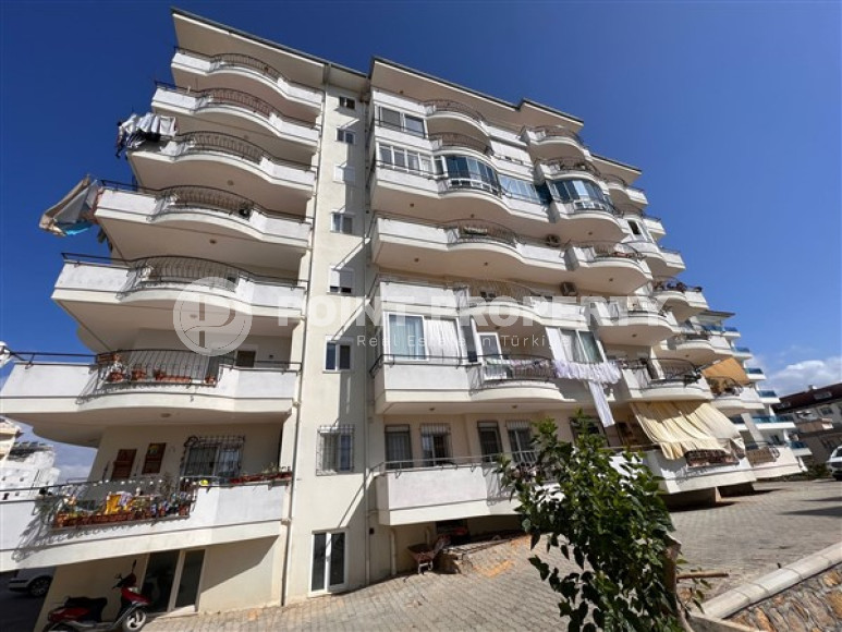 Three-room apartment, 110m², in a good-quality urban house in Avsallar, 1500m from the sea-id-1894-photo-1