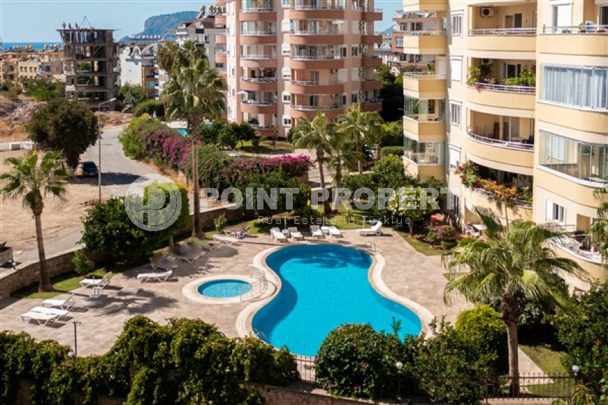 Ready to move in, view three-room apartment, 115m², 400m from the sea in Alanya Tosmur area-id-1905-photo-1