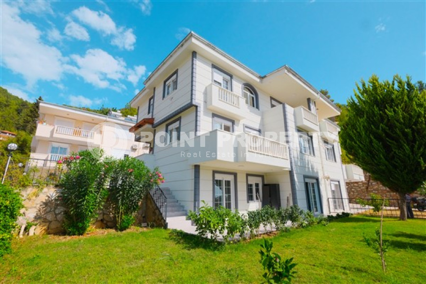 Spacious villa 6+2, 310m² in a cottage complex in the elite mountainous area of Alanya Bektas-id-1916-photo-1