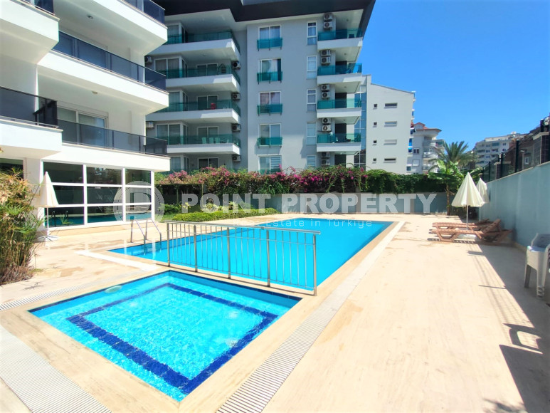 Two-room apartment with 1+1 layout, 60 m2 in the prestigious Oba area in Alanya, 300 meters from the sea. Come and live.-id-1135-photo-1