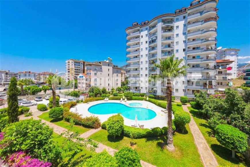 Three-room apartment, 100 m2, with a large swimming pool in the complex, Cikcilli area, Alanya-id-2247-photo-1
