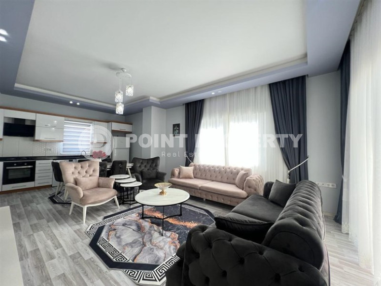 Furnished three-room apartment on the central street of Mahmutlar 150 meters from the sea-id-1194-photo-1