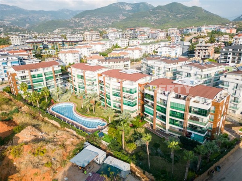 Furnished five-room penthouse, 250 m², in Oba, Alanya, in a premium complex-id-2719-photo-1