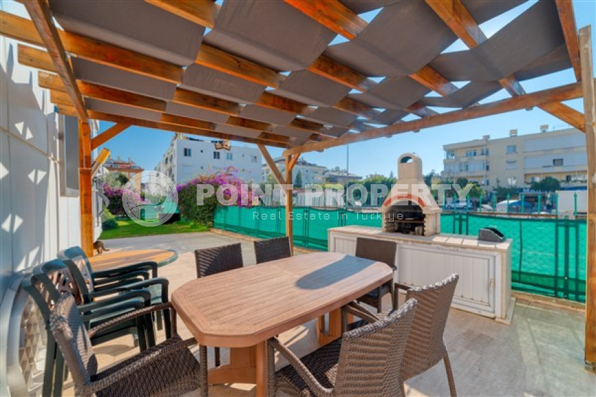 Elegant apartment on the 2nd floor of a building with an area of 120 m2, Oba, Alanya, 200 meters from the Mediterranean Sea-id-2733-photo-1