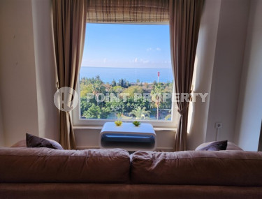 Magical apartment 2+1 in Mahmutlar, area 130 m2, 100 meters from the sea-id-2761-photo-1