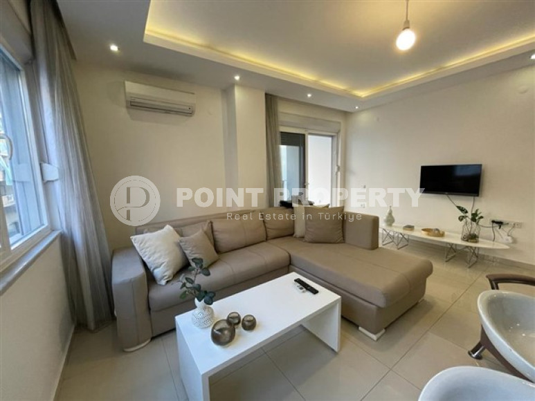 Modern apartment 60 m² with elegant furnishings, close to the sea and the cable car, Alanya, center-id-2941-photo-1